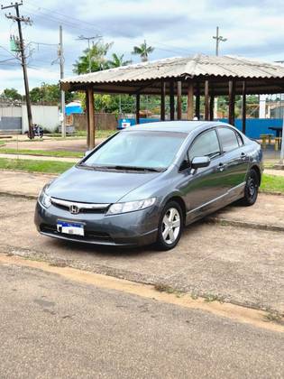 HONDA CIVIC 1.8 LXS 16V GASOLINA 4P AUTOMÁTICO